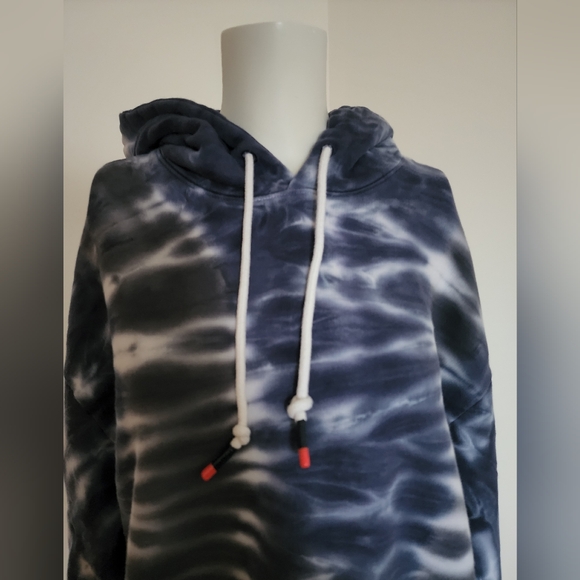 Lightly worn Tory Burch tie dye hoodie - Picture 4 of 4